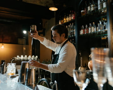 Currículo de bartender: exemplo e como fazer